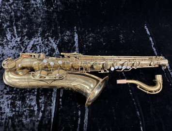 Photo German-made Original Lacquer Kohlert '57 Tenor Saxophone - Serial # 44552